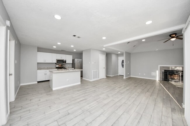 Photo - 2471 Falls Church Dr