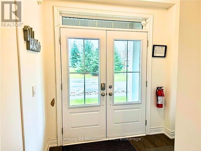 Photo - 171 Snowbridge Way
