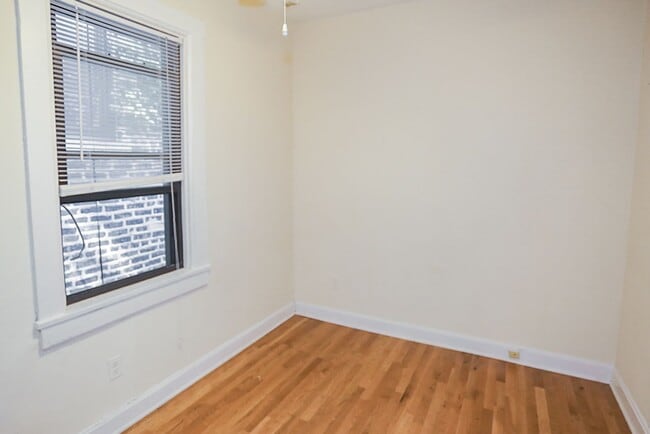 Photo - 2254 N Southport Ave Unit 2254-2