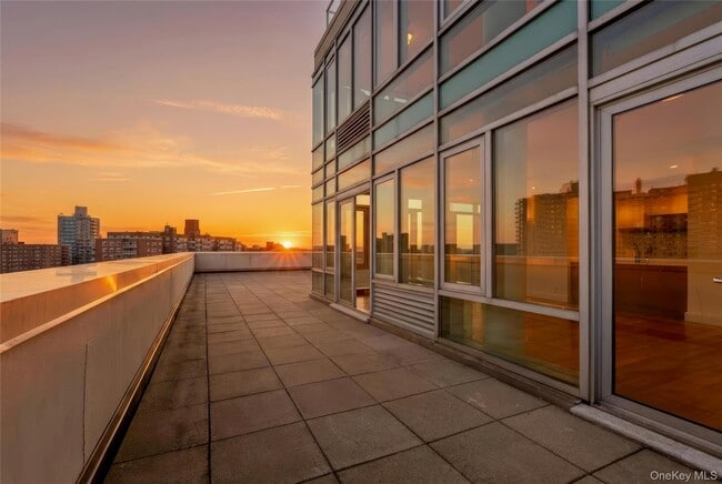 Photo - 3220 Arlington Ave Unit 12AB