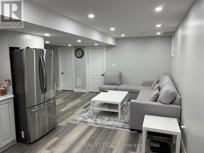 Photo - 11 Mendoza Dr