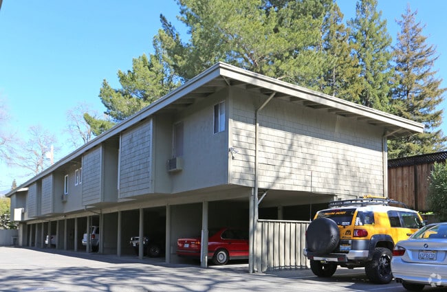 Photo - Danville Creekside