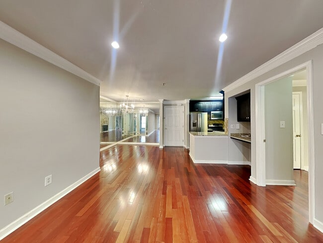 Photo - 3201 Lenox Rd NE Unidad Apt 39