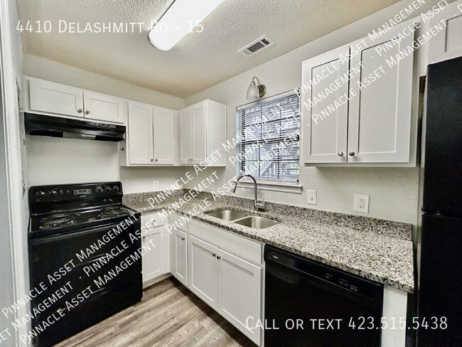 Building Photo - 4410 Delashmitt Rd Unit 15