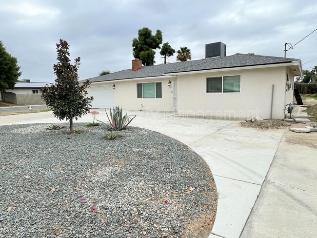 Building Photo - 1101 Fairview Rd