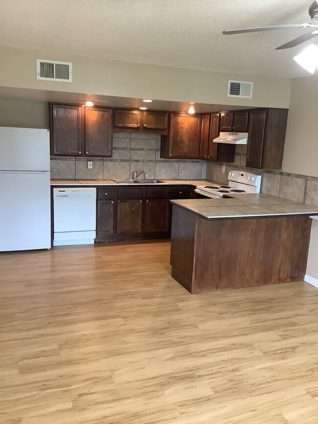 The Hillsides Apartments Peoria Heights, IL