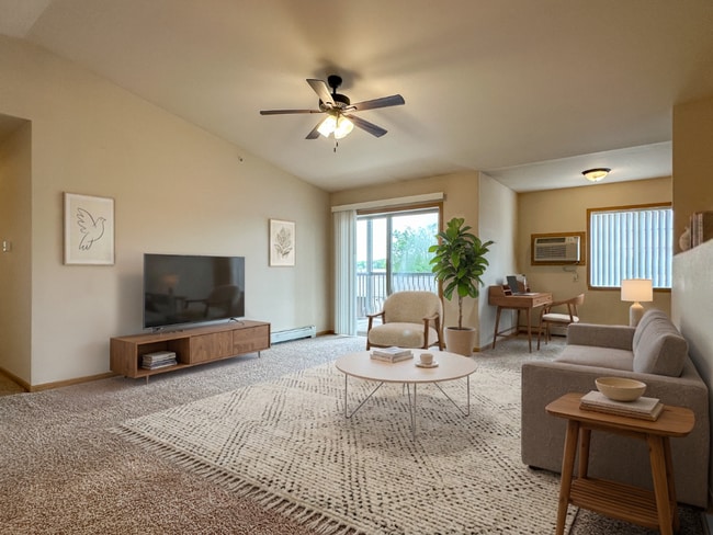 Moon Lake Estates Apartment Community