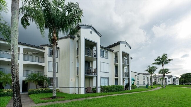 Building Photo - 4360 NW 107th Ave Unit 204 Rental