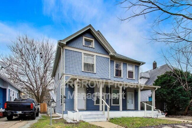 Photo - 415 N Oxford St