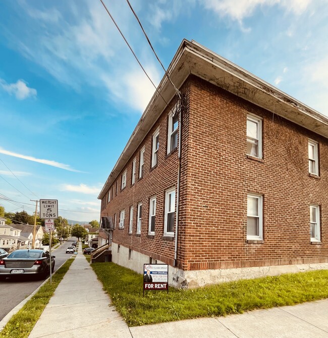 Building Photo - 77 Colfax Ave Unit 1 Rental