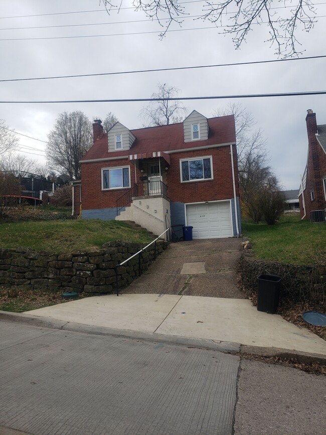 Photo - 215 Cheston St House