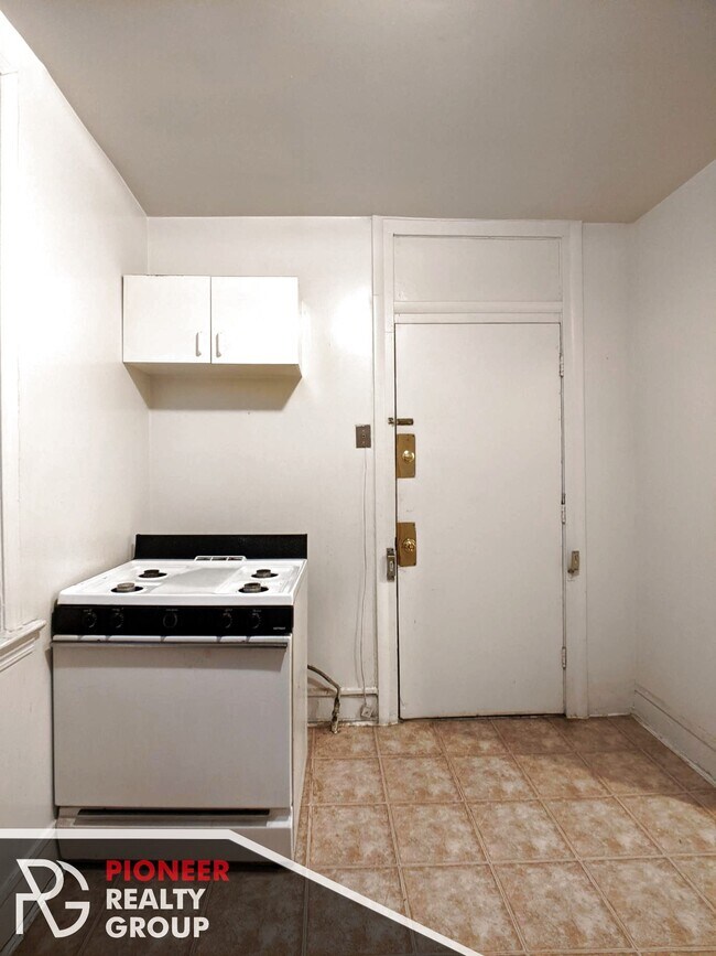 Photo - 2330 N Spaulding Ave Unit 1A