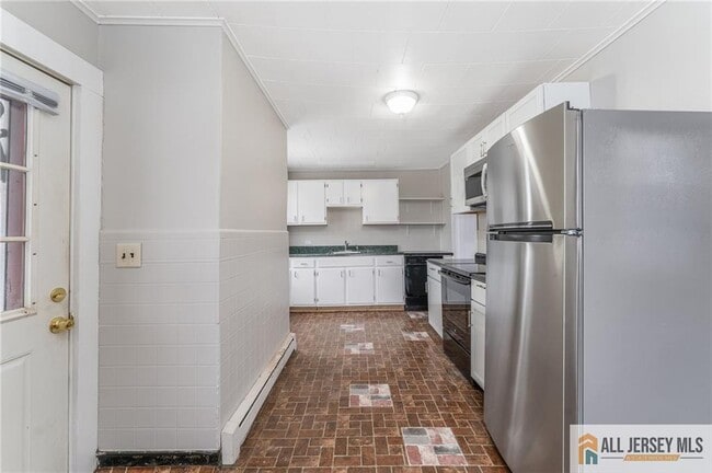 Photo - 20 Willow Ave