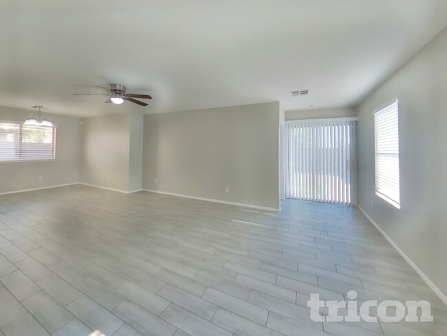 Photo - 37144 W Amalfi Ave