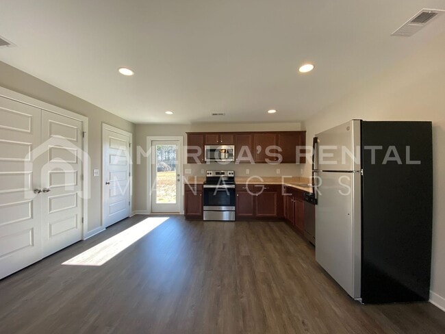 Photo - Home for Rent in Talladega, AL! View with 48 Hours Notice!