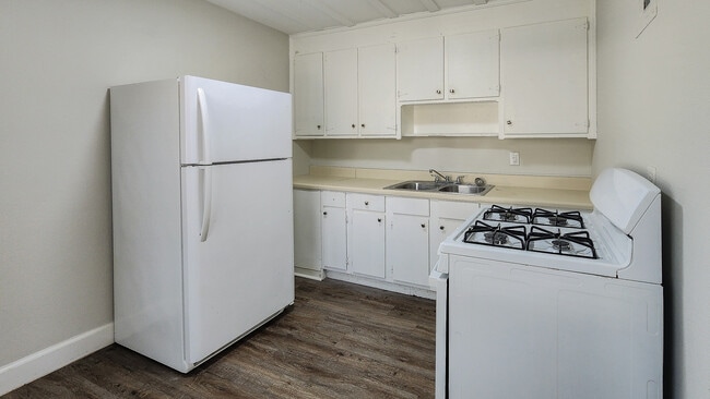 Photo - 1107 Melvin Dr Unidad C