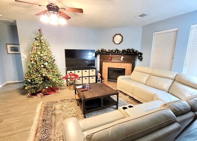 Photo - 14 Harbinger Ct