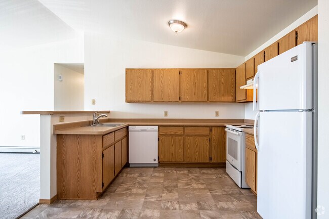 3BR, 1.5 BA - 1200SF - Pondview Apartments