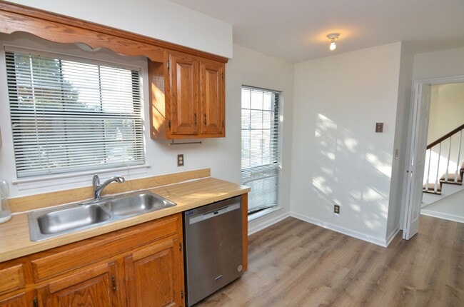 931 Brentwood Pointe