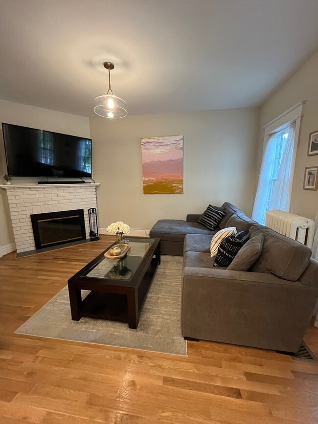 Photo - 1428 Oak St NW