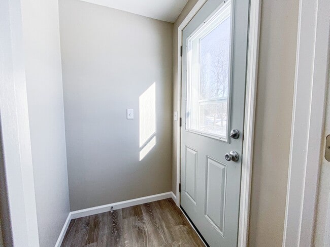 Photo - 1853 Fisher St