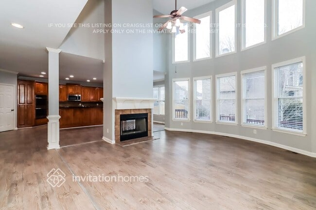 Photo - 1849 Mapmaker Dr NE