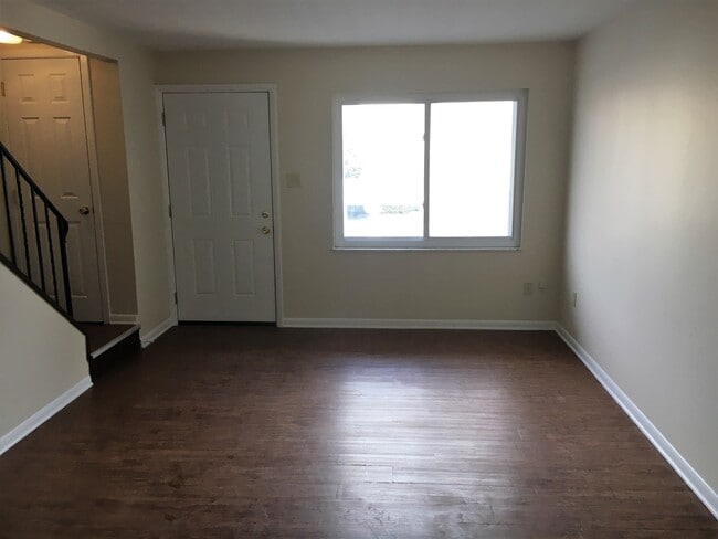 Building Photo - 3318 N High St Rental
