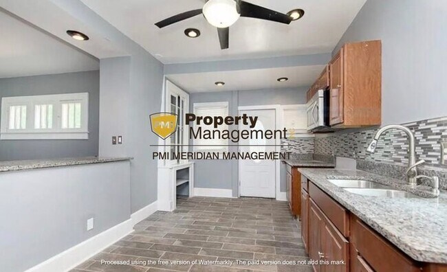 Photo - Charming 3 Bedroom Home in Indianapolis wi...