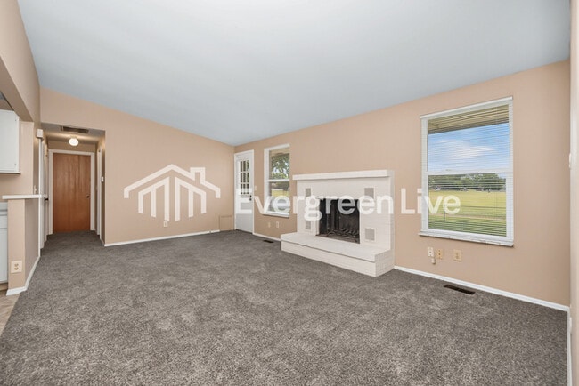 Photo - 6130 Honeygate Dr