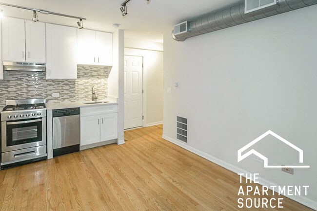 Photo - 2520 W Leland Ave Unit B7