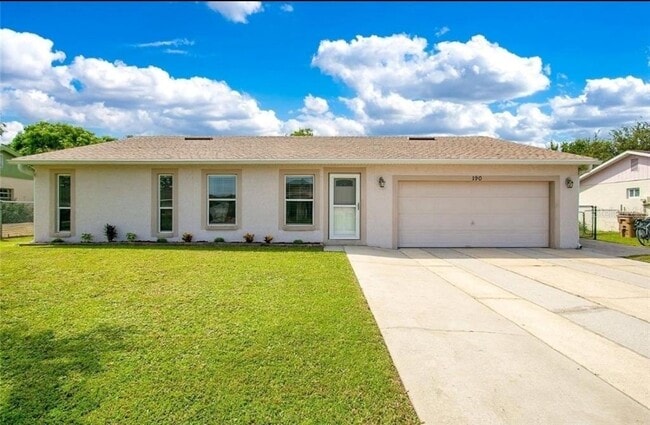 Photo - 190 E Cedarwood Cir House