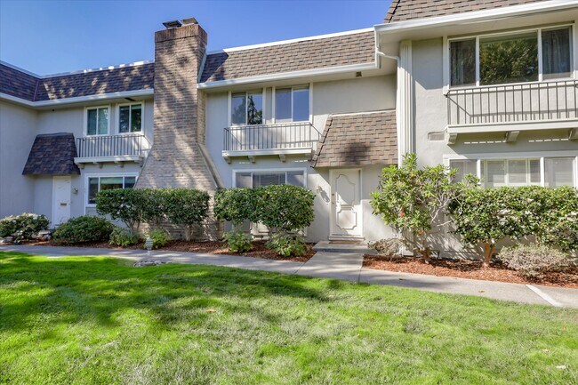 Photo - 66 Miramonte Dr