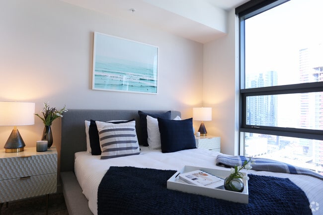 2HAB, 2BA - 910 ft²