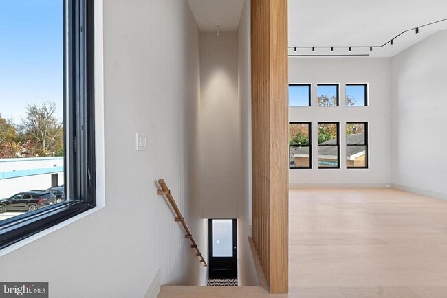 Photo - 501 Haddonfield-Berlin Rd Unidad 2ND FLR