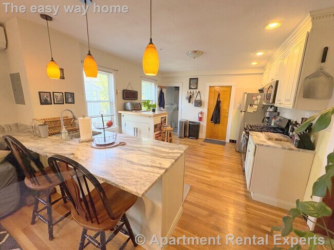 Photo - 167 Harvard St Unidad #2