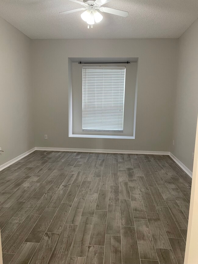 Photo - 13613 Carroway St