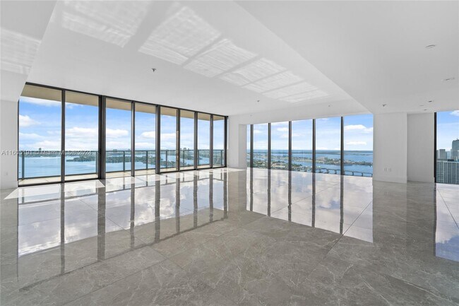 Photo - 788 NE 23rd St