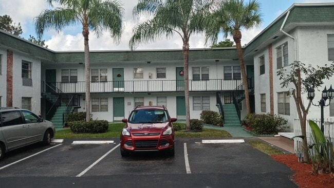 Photo - Trayann Apartments - 7777 Pines Blvd