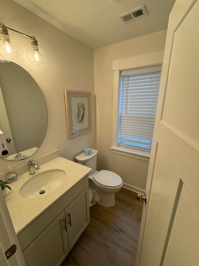 Photo - Outer Banks 3 Bedroom Year Round Rental