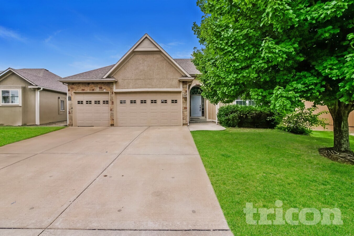 Photo - 1446 Brompton Ln