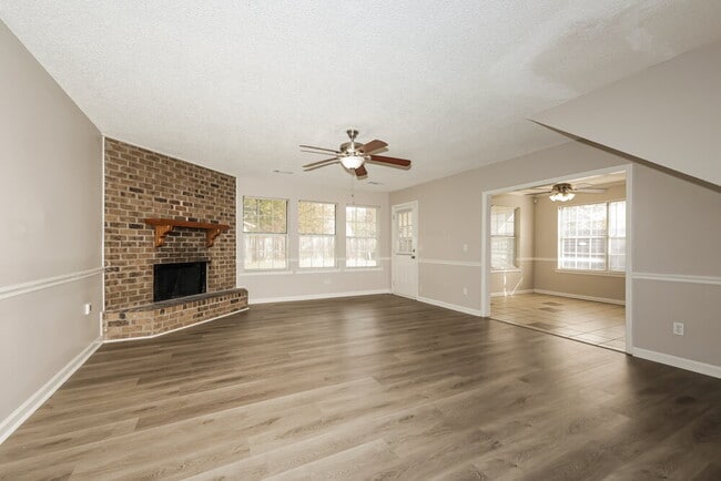 Photo - 2442 Maybrook Ct