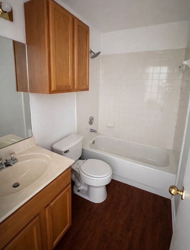 Photo - AVAILABLE NOW! Pets Allowed!