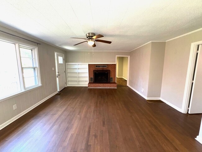 Photo - East AVL Spacious Apartment Ready for Occupancy!