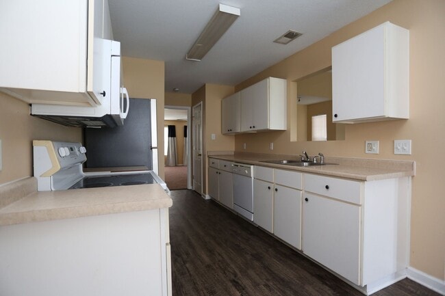Photo - House in Whispering Pines Unit 5039