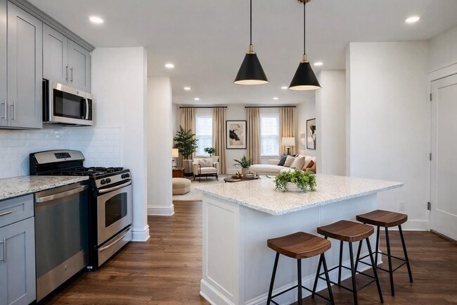 Photo - 69 W 39th St Unidad 3