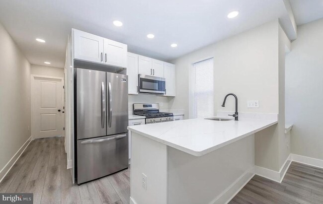 Photo - 2020 S 16th St Apartment Unit B