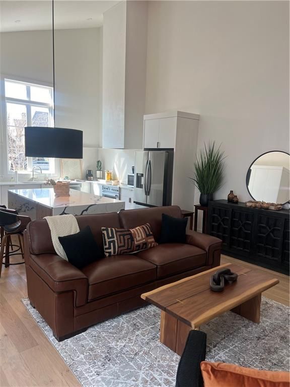 Photo - 360-362 2nd St