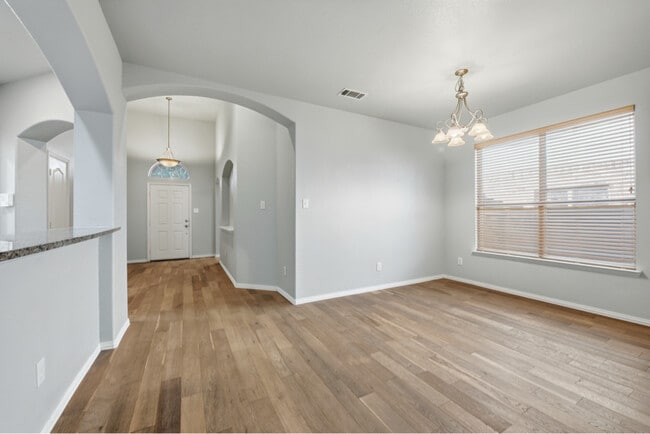 Photo - 4405 Grassy Glen Dr