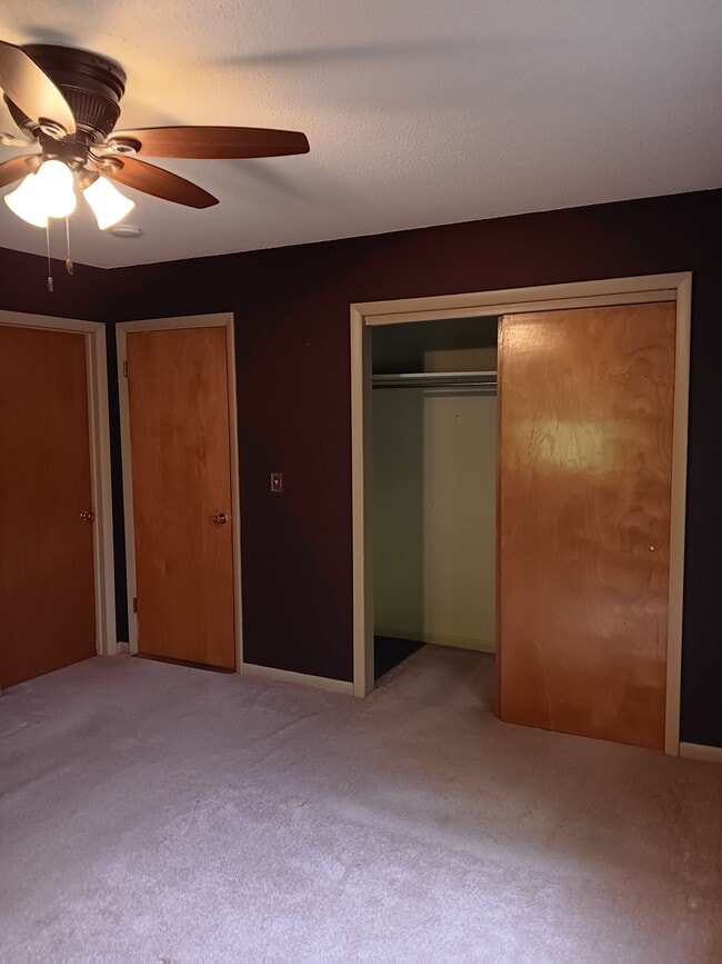 Photo - 2479 Malletts Bay Ave