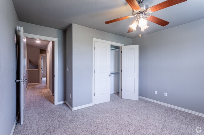 3BR, 2BA - 1300-1700 SF